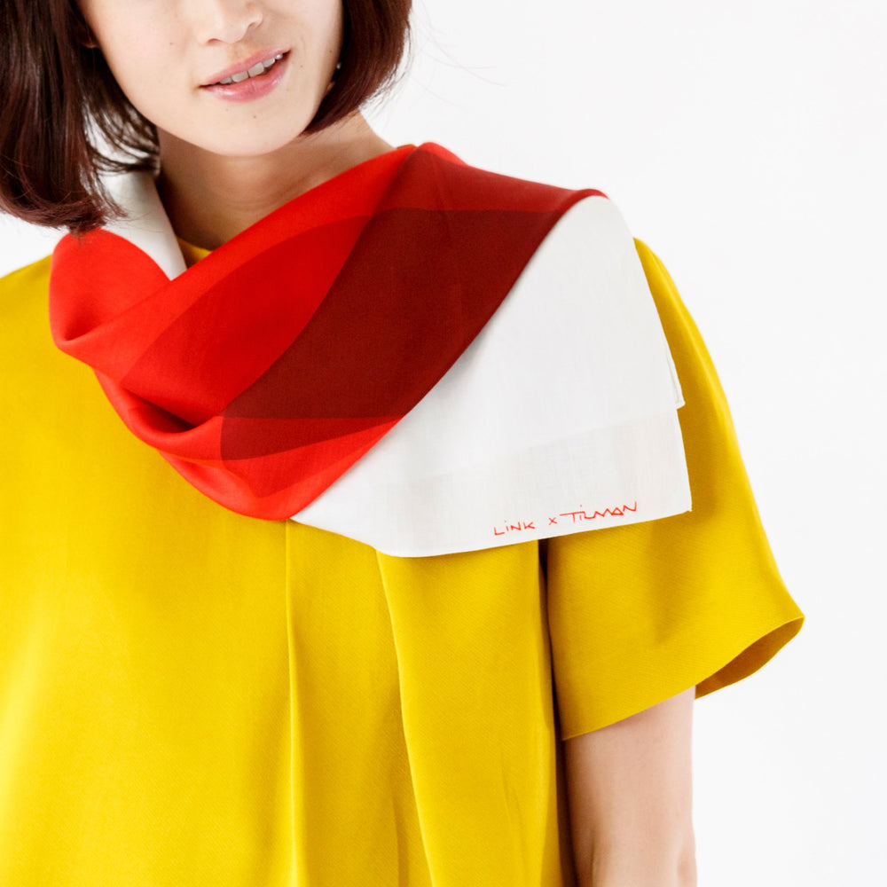 “Arcs” furoshiki textile in white and red