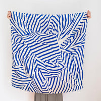 Gift box for furoshiki with mizuhiki ribbon