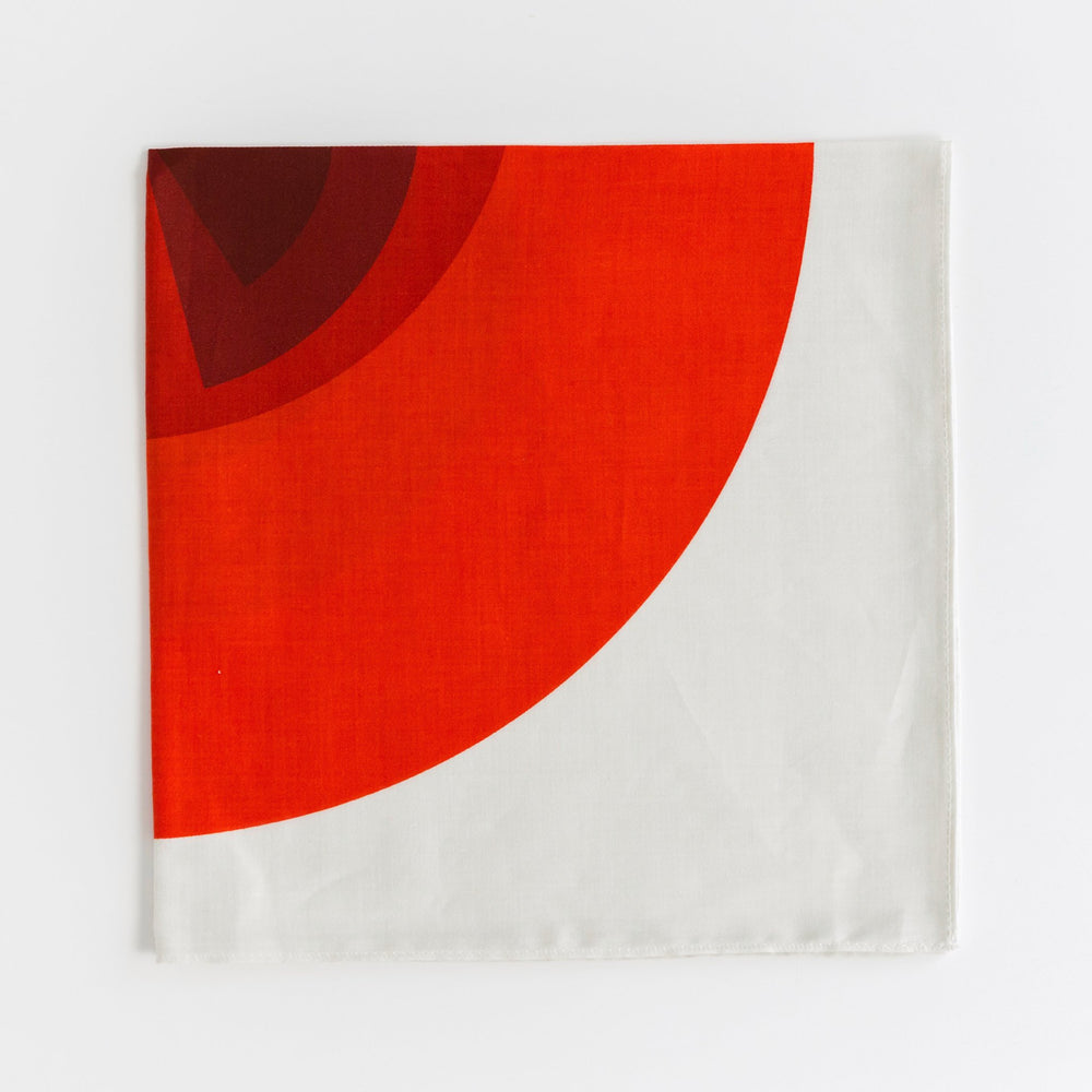 “Arcs” handkerchief in red and white