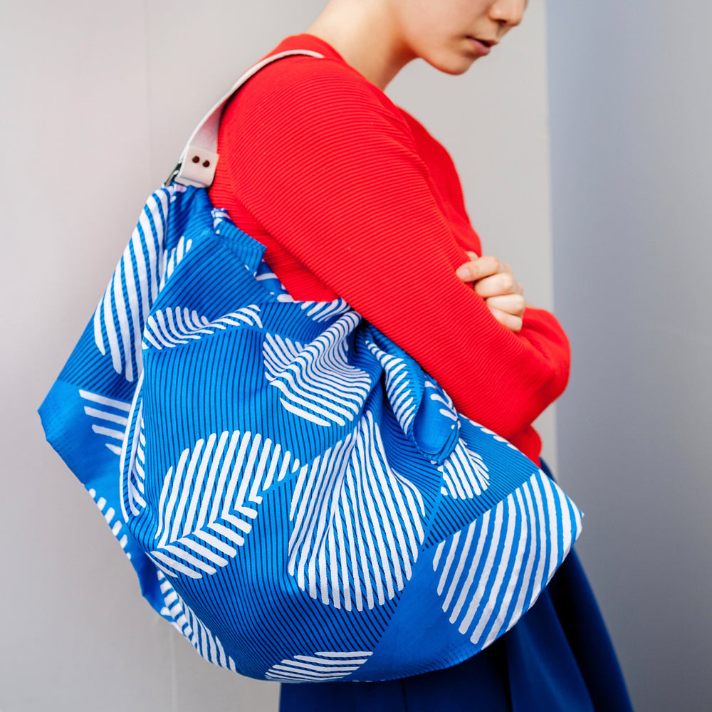 “Dots” furoshiki (blue) bag