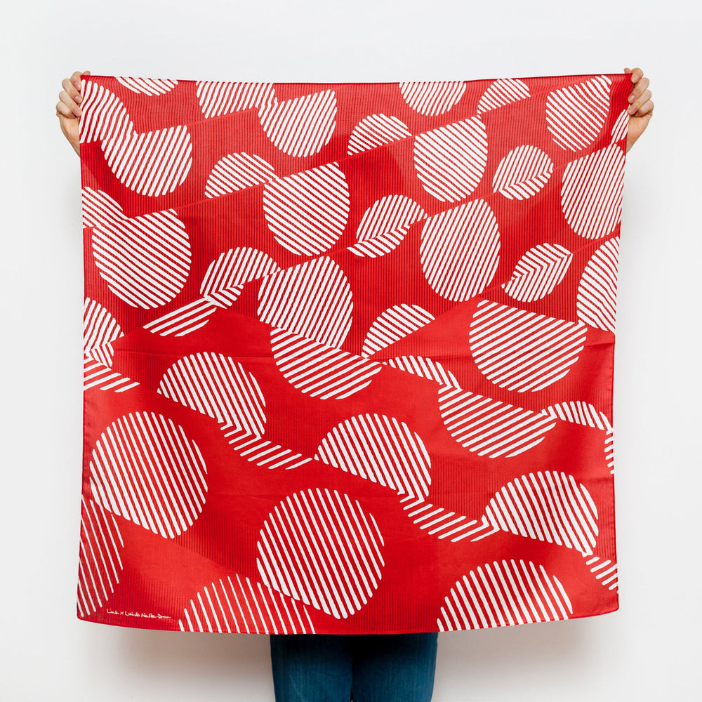 “Dots” furoshiki textile in red and cream